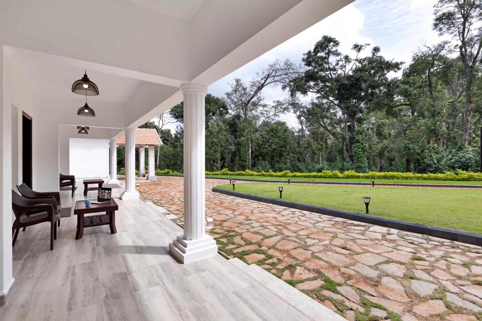 Tusker Trail By Luxunlock Hotel Suntikoppa Exterior foto